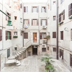 Campiello Chiesa, By Short Holidays Venecia